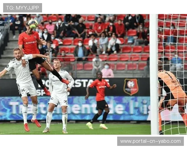 富勒姆2-1逆转布莱顿，丘库埃泽单刀破门威尔逊任意球绝杀。