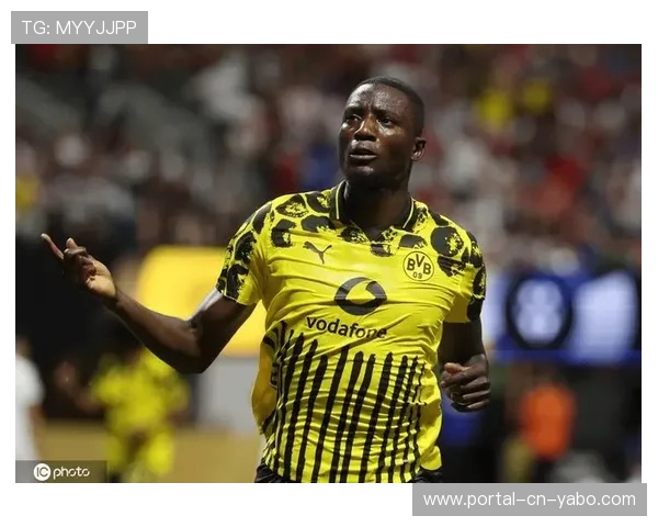 多特蒙德球员吉拉西身着无姓名球衣登场，引发热议